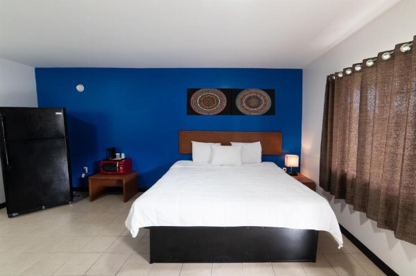 American Inn image 9